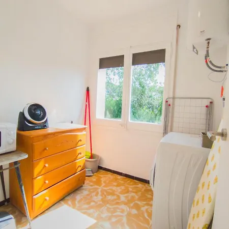 Girorooms Montserrat Apartamento *